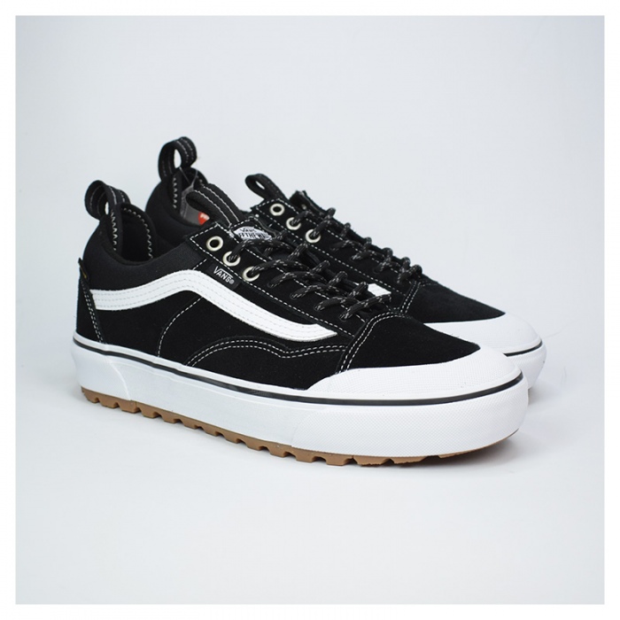 Zapatillas Vans MTE Old Skool Waterproof Black/White VN000CVNBA21