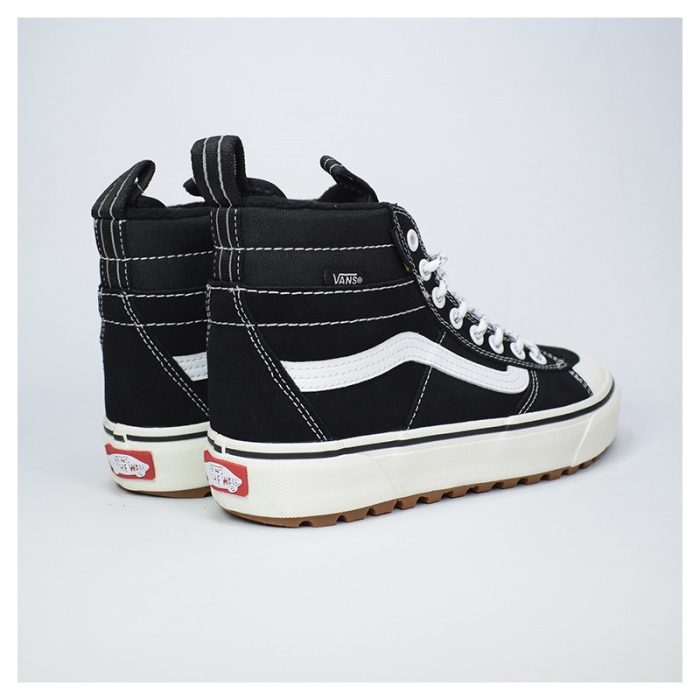 Zapatillas Vans Mte Sk8-Hi Waterproof Black/White VN000CVT6BT1