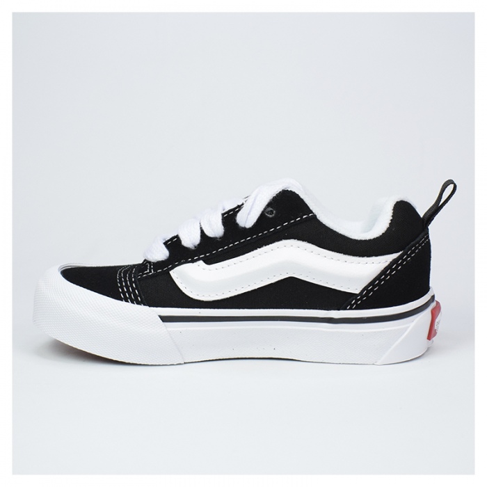 Zapatillas Vans Knu Skool niño Black/White VN000CYU6BT1