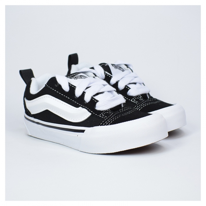 Zapatillas Vans Knu Skool niño Black/White VN000CYU6BT1