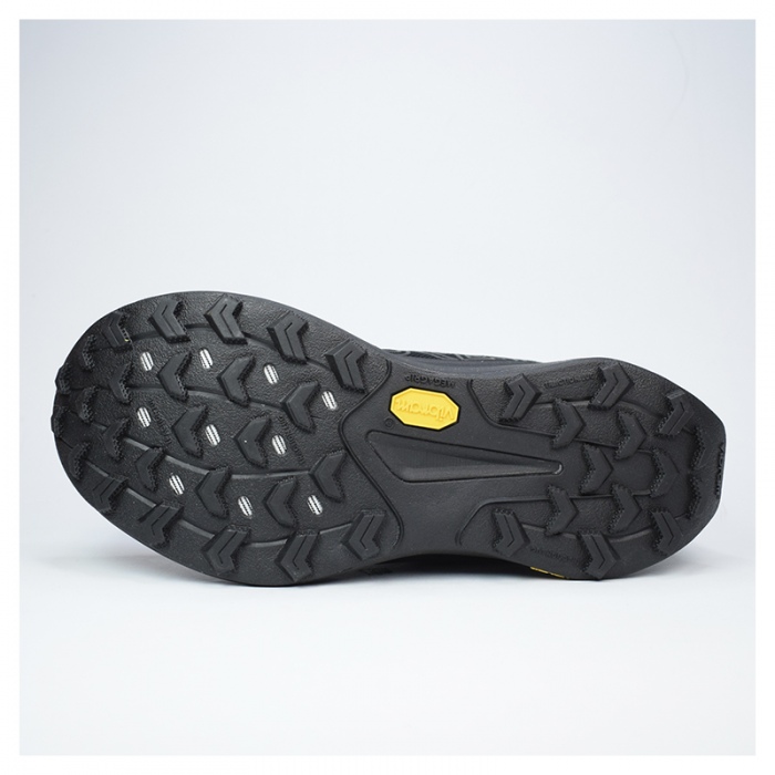 Zapatillas Womens Saucony Peregrine 16 Gore-Tex Triple Black S11068-102