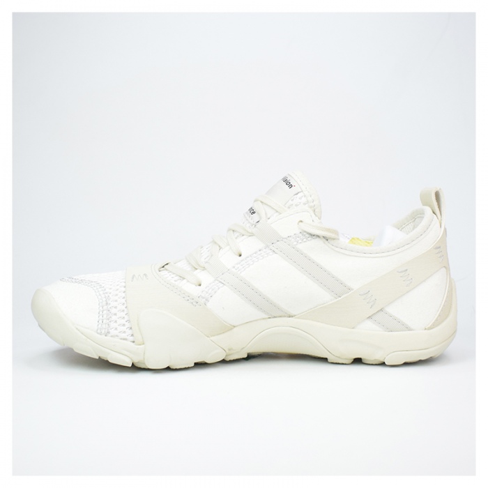 Zapatillas New Balance MT10 x District Vision MT10ODI