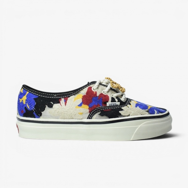 Vans Authentic LX Authentic 44 Needlewor Multi VN000Y0S4481
