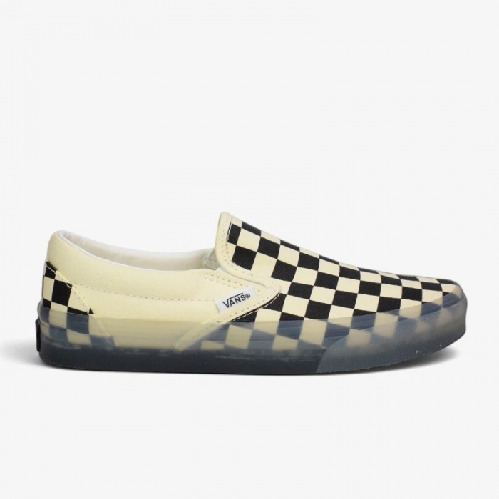 Zapatillas Vans Classic Slip-On Translucent/Black/Marshmallow VN000DAHBPQ