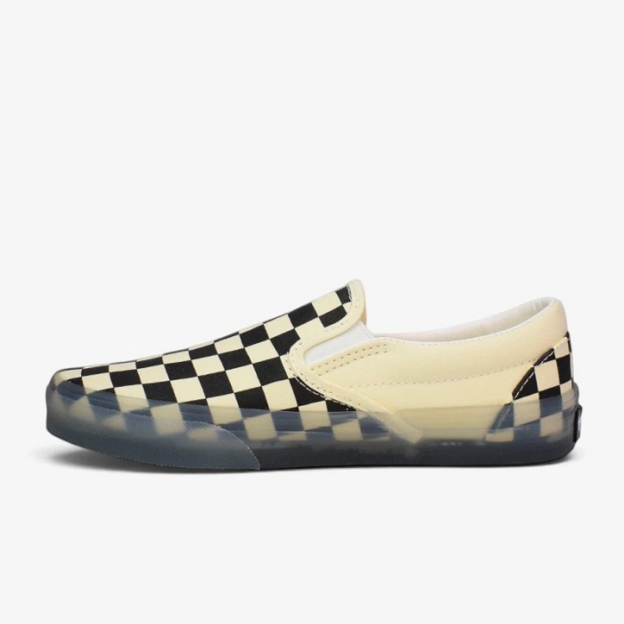 Zapatillas Vans Classic Slip-On Translucent/Black/Marshmallow VN000DAHBPQ