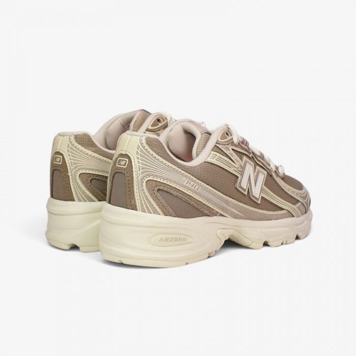 New Balance 740 U7403TR