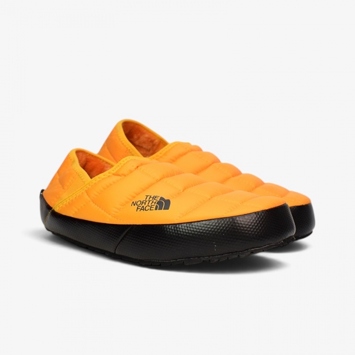 The North Face M Thermoball Traction Mule V Summit Gold NF0A3UZNZU31