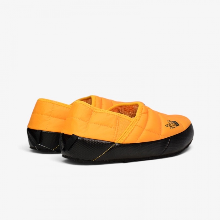 The North Face M Thermoball Traction Mule V Summit Gold NF0A3UZNZU31
